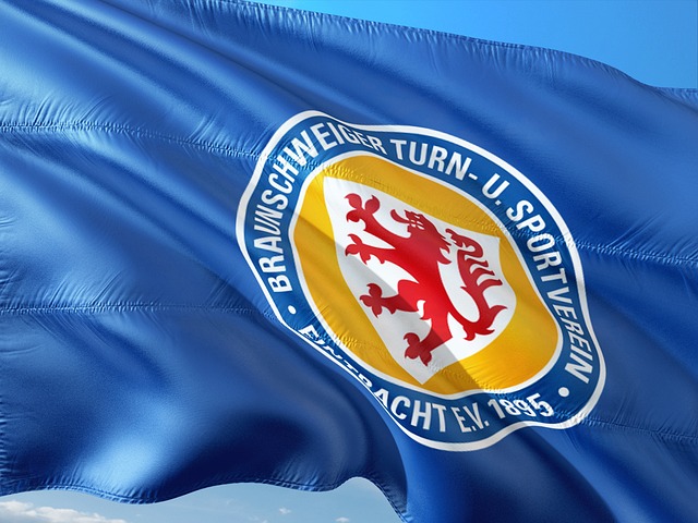 射门以微弱 射门以微弱